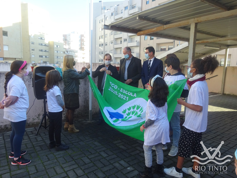 2021 11 11 Hastear de Bandeiras Verdes nas Escolas AEIDM 45